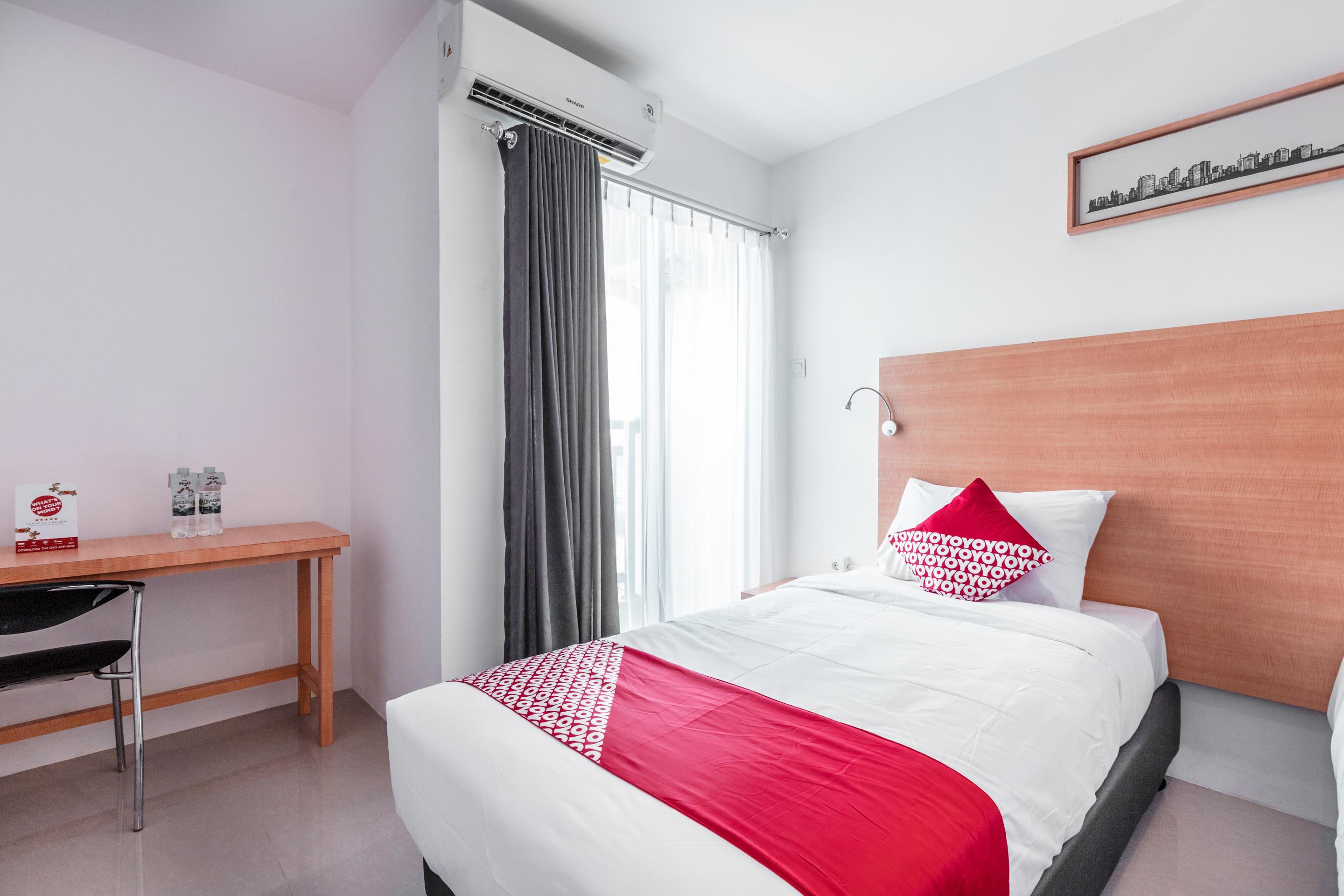Oyo Flagship 766 Prima Orchard Hotel Bekasi Buitenkant foto